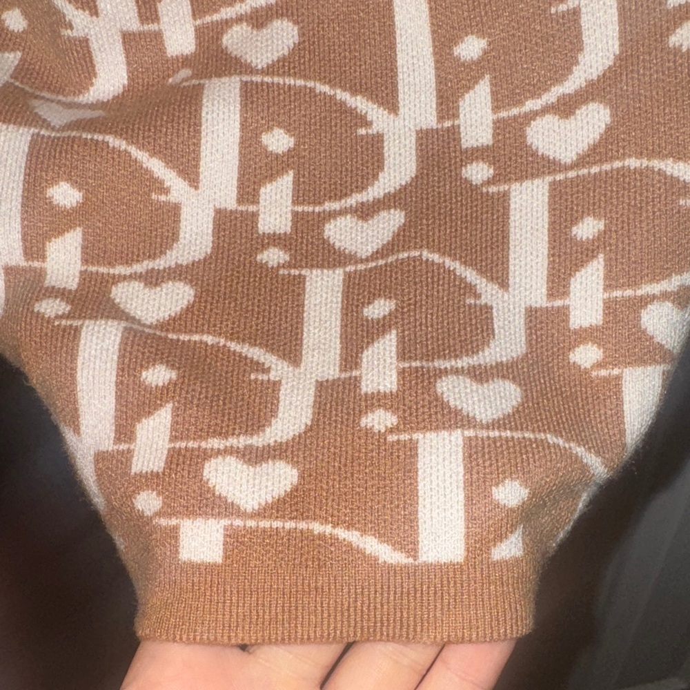 Brown and White Patterned Dress - Picture 11 of 16